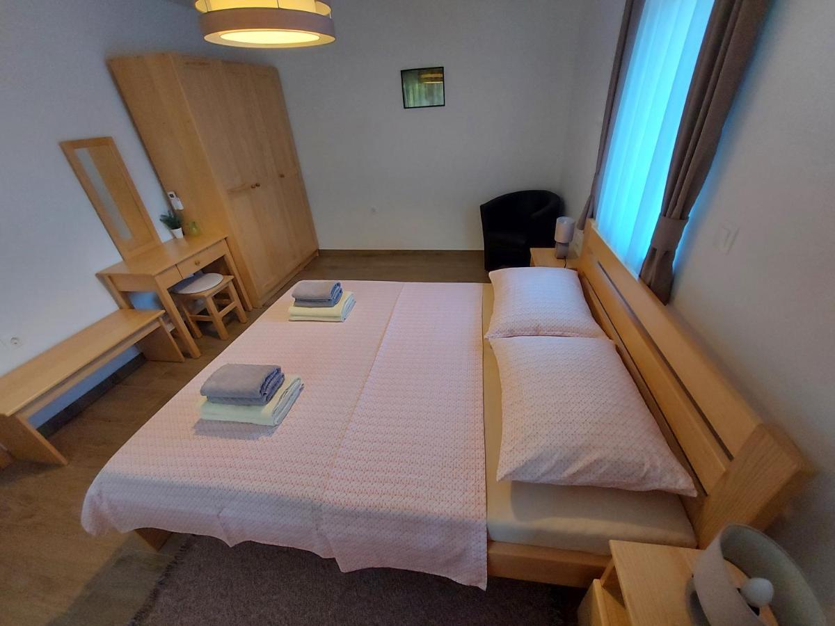 Holiday Home, Apartman Obajdin Slunj Exteriör bild