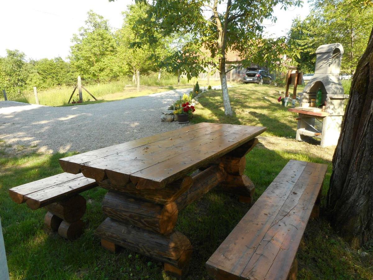 Holiday Home, Apartman Obajdin Slunj Exteriör bild